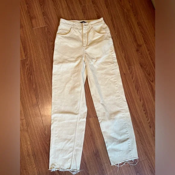 RV Cream High Rise Jeans - Picture 1 of 5